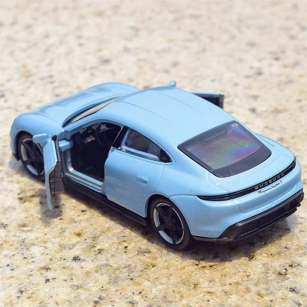 [Welly] 1:36 Porsche 2019 Taycan Turbo S Blue Model Car Die-Cast