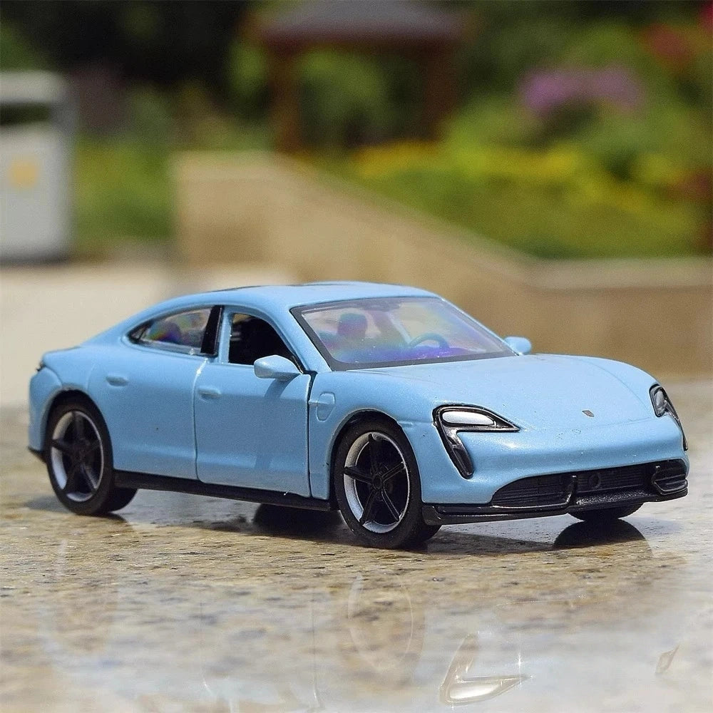 [Welly] 1:36 Porsche 2019 Taycan Turbo S Blue Model Car Die-Cast