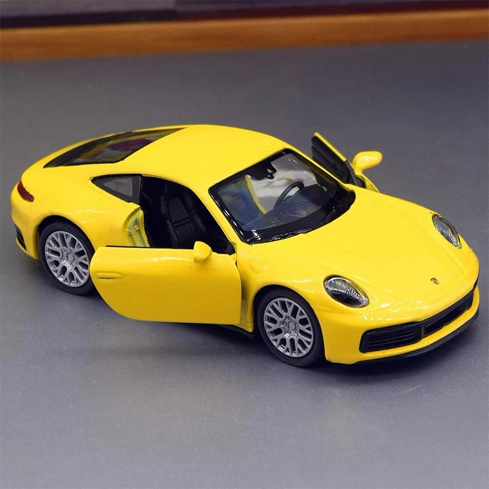 [Welly] 1:36 Porsche 2021 911 Carrera 4S Yellow Model Car Die-Cast