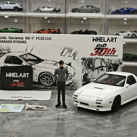 ويلارت Mazda 1985 سافانا RX-7 FC3S إنفيني وايت 1:18 – نموذج معدني قابل للجمع مصبوب.