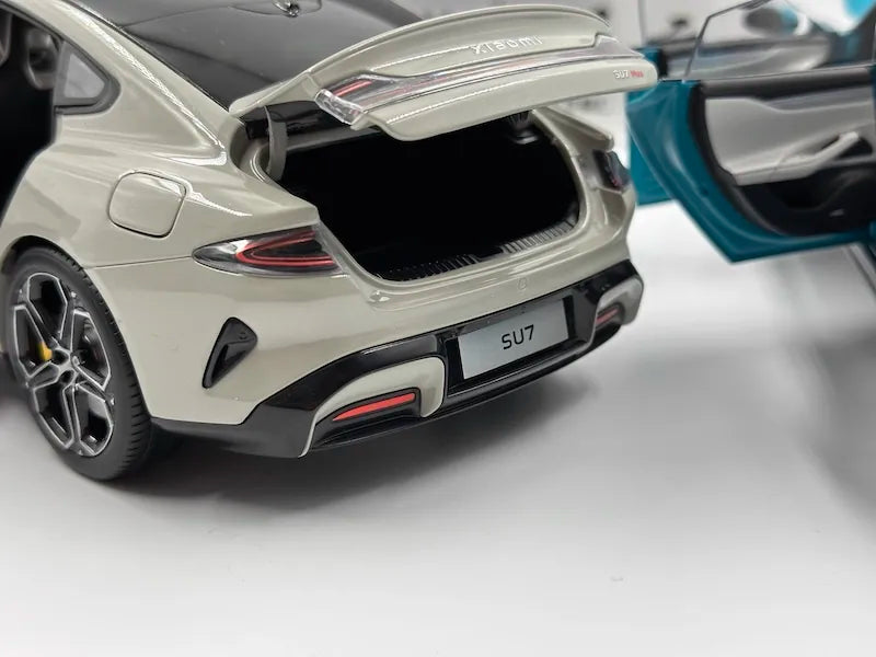 1:18 Xiaomi Su7 Die Cast Model Car