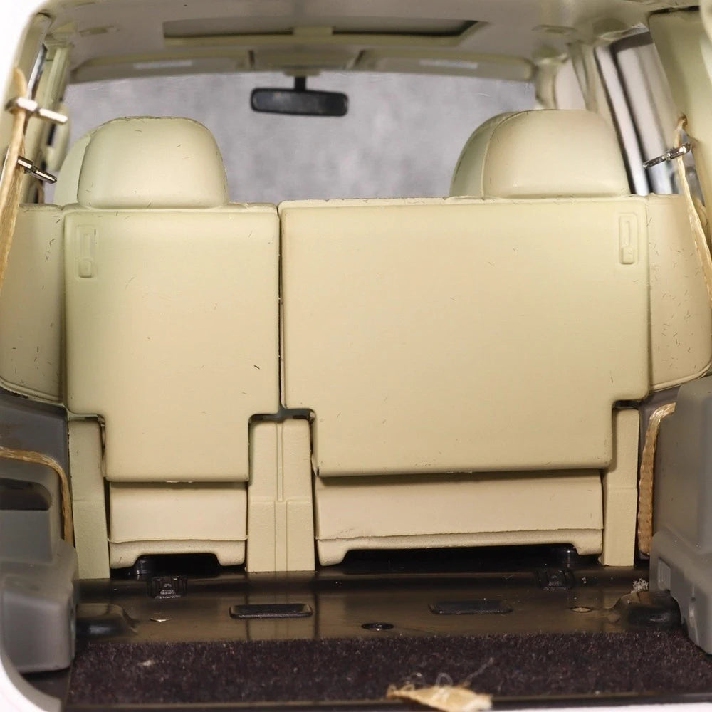 [YC] 1:18 Mitsubishi 1999 Pajero V73 Green Model Car Die-Cast