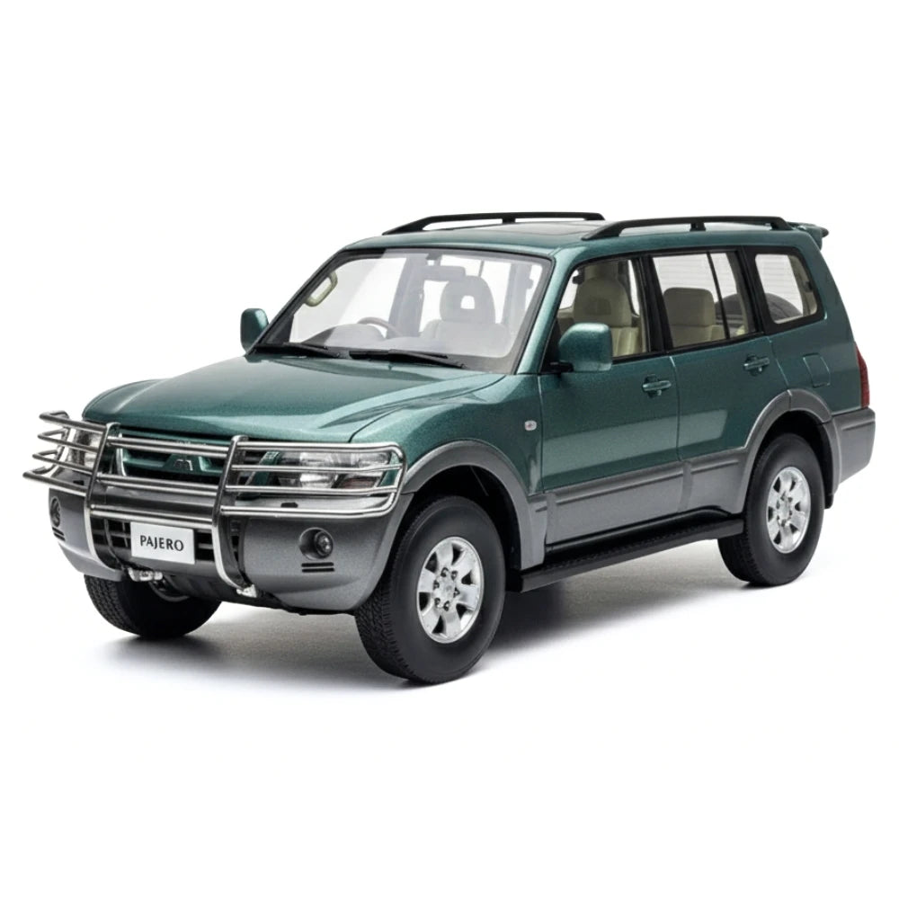 [YC] 1:18 Mitsubishi 1999 Pajero V73 verde modellino di auto Die-Cast