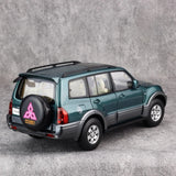 [YC] 1:18 Mitsubishi 1999 Pajero V73 verde modellino di auto Die-Cast