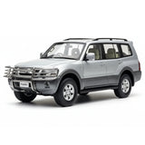 [YC] 1:18 Mitsubishi 1999 Pajero V73 Silver Model Car Die-Cast