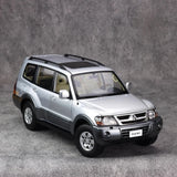 [YC] 1:18 Mitsubishi 1999 Pajero V73 Silver Model Car Die-Cast