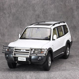 [YC] 1:18 Mitsubishi 1999 Pajero V73 White Model Car Die-Cast