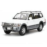 [YC] 1:18 Mitsubishi 1999 Pajero V73 White Model Car Die-Cast