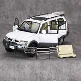 [YC] 1:18 Mitsubishi 1999 Pajero V73 White Model Car Die-Cast
