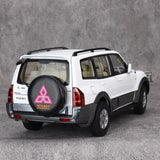 [YC] 1:18 Mitsubishi 1999 Pajero V73 White Model Car Die-Cast