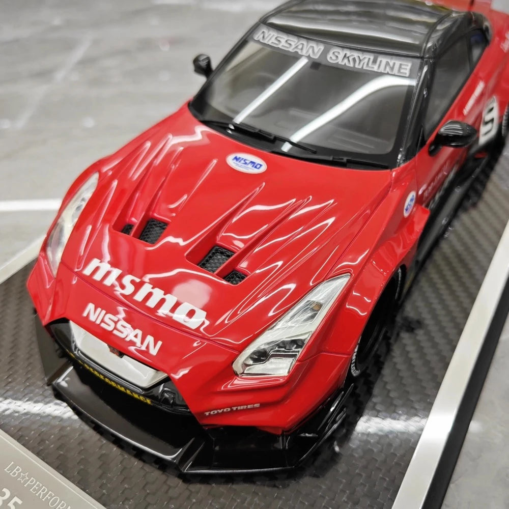 [YY] 1:18 Nissan 2007 35GT-RR LB-Silhouette WORKS Red Model Car Resin