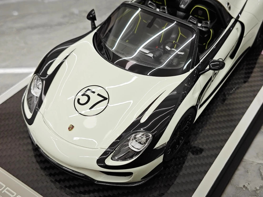 [YY] 1:18 Porsche 2013 918 Spyder Convertible #57 Model Car Resin / Closed Body