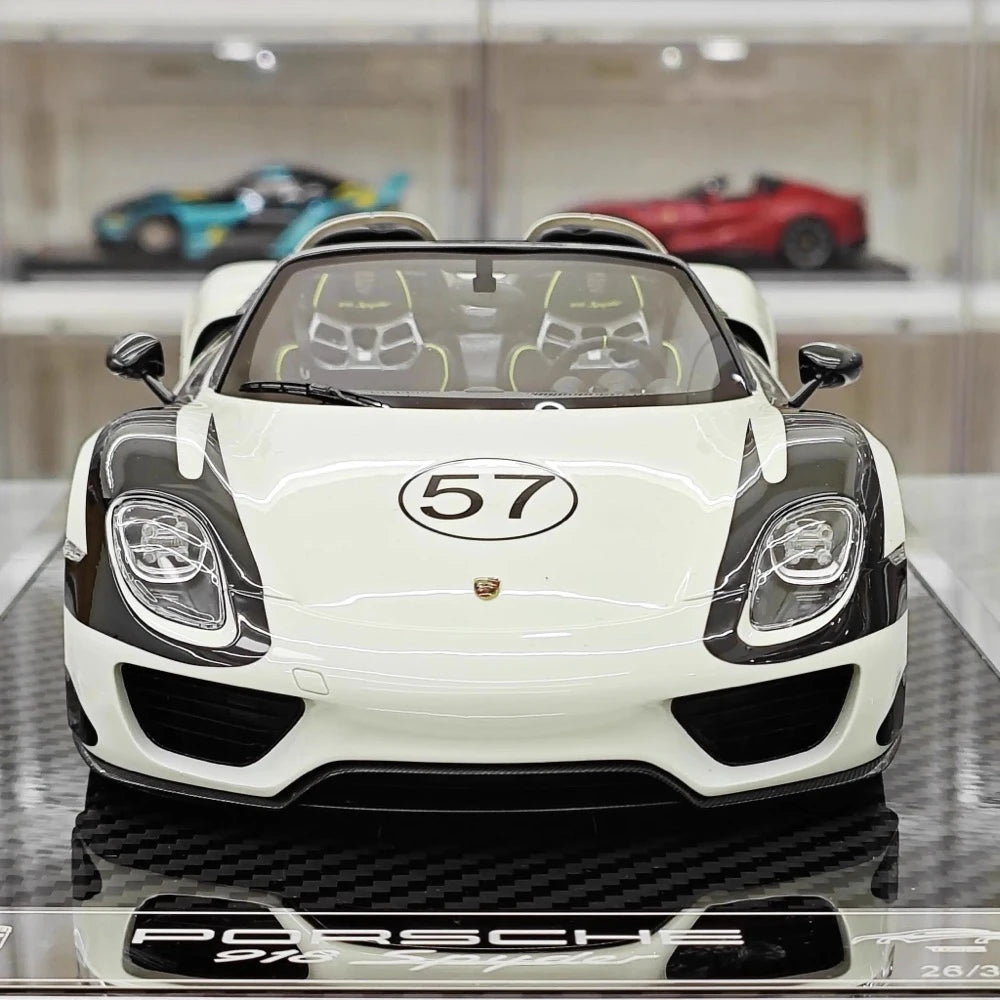[YY] 1:18 Porsche 2013 918 Spyder Convertible #57 Model Car Resin / Closed Body