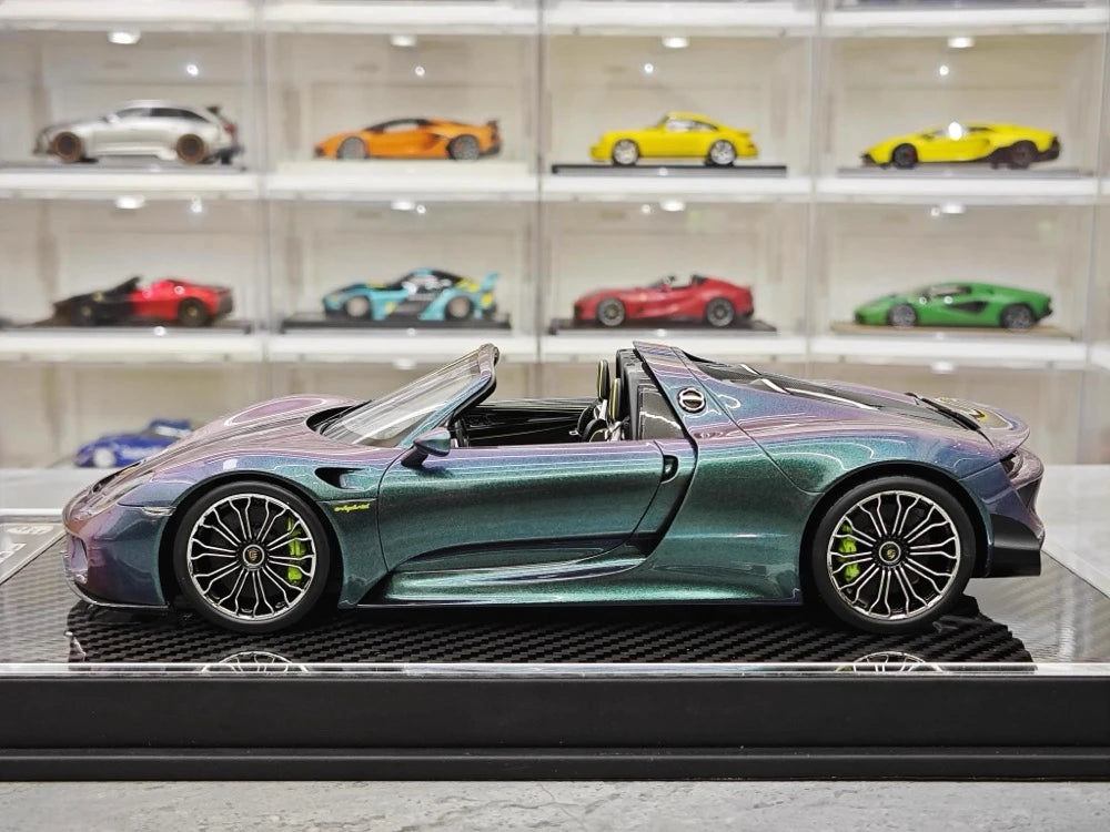 [YY] 1:18 Porsche 2013 918 Spyder Convertible Gradient Model Car Resin