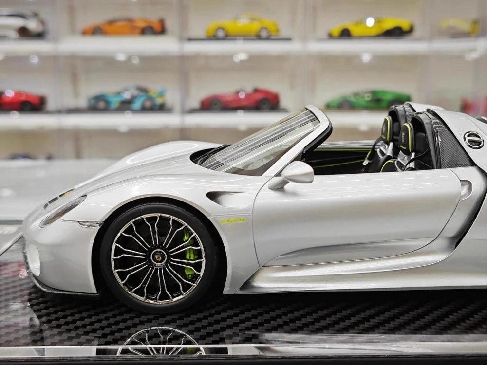[YY] 1:18 Porsche 2013 918 Spyder Convertible Silver Model Car Resin
