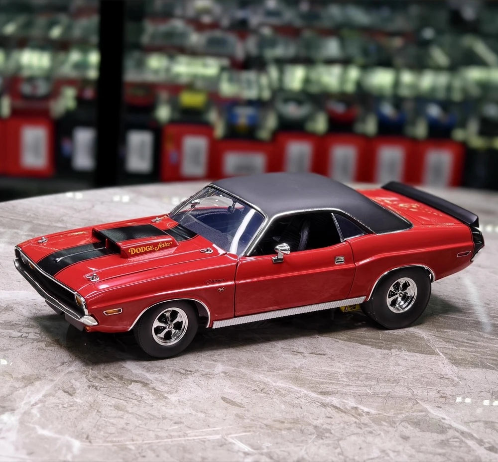[ACME] 1:18 Dodge 1970 Challenger R/T Red Model Car Die-Cast