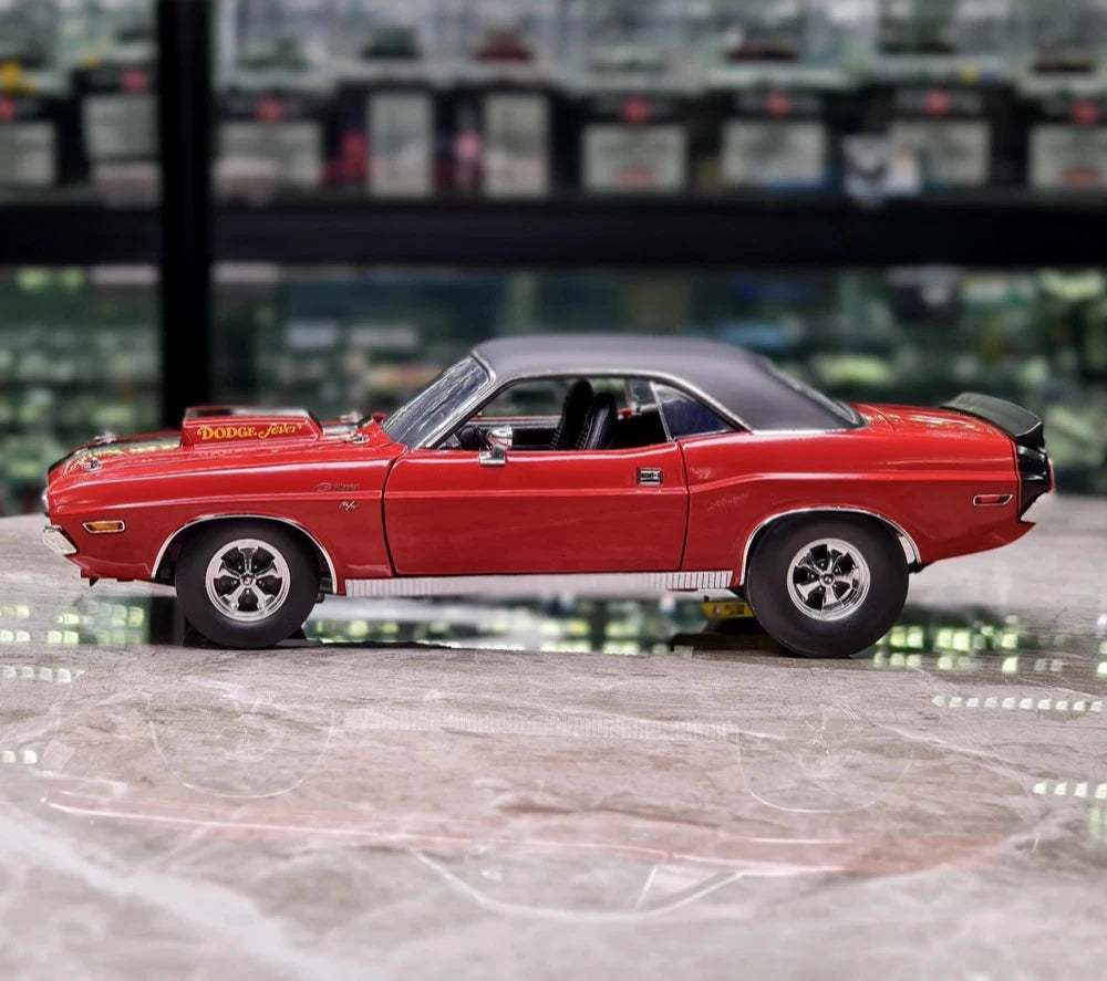 [ACME] 1:18 Dodge 1970 Challenger R/T Red Model Car Die-Cast