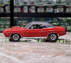 [ACME] 1:18 Dodge 1970 Challenger R/T Red Model Car Die-Cast