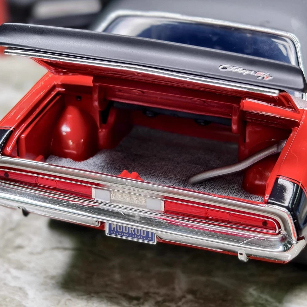 [ACME] 1:18 Dodge 1970 Challenger R/T Red Model Car Die-Cast