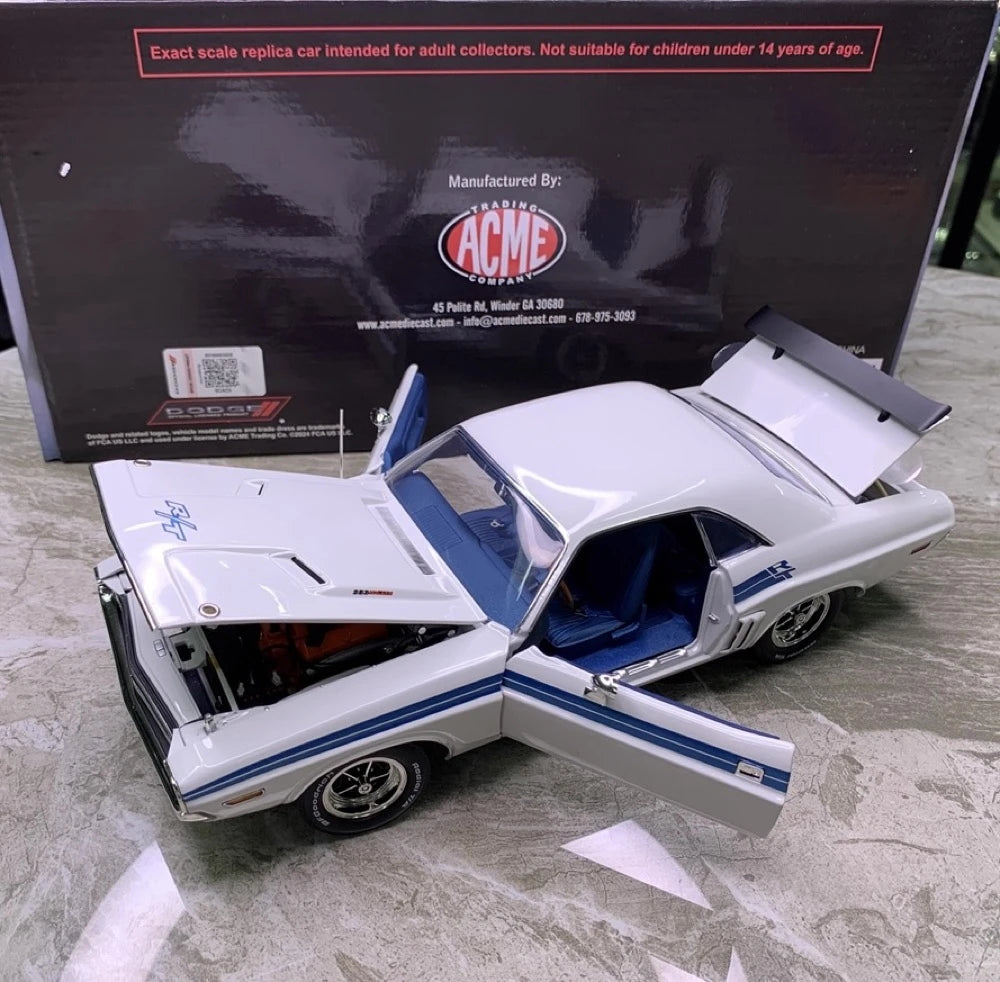 [ACME] 1:18 Dodge 1971 Challenger R/T White Model Car Die-Cast