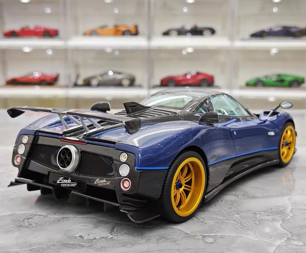 [Almost Real] 1:18 Pagani 2010 Zonda Tri-Colore Model Car Die-Cast