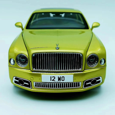 [Almost Real] 1:18 Bentley 2015 Mulsanne Speed Gold Model Car Die-Cast