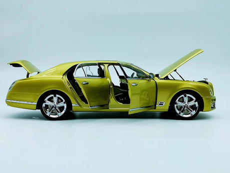 [Almost Real] 1:18 Bentley 2015 Mulsanne Speed Gold Model Car Die-Cast