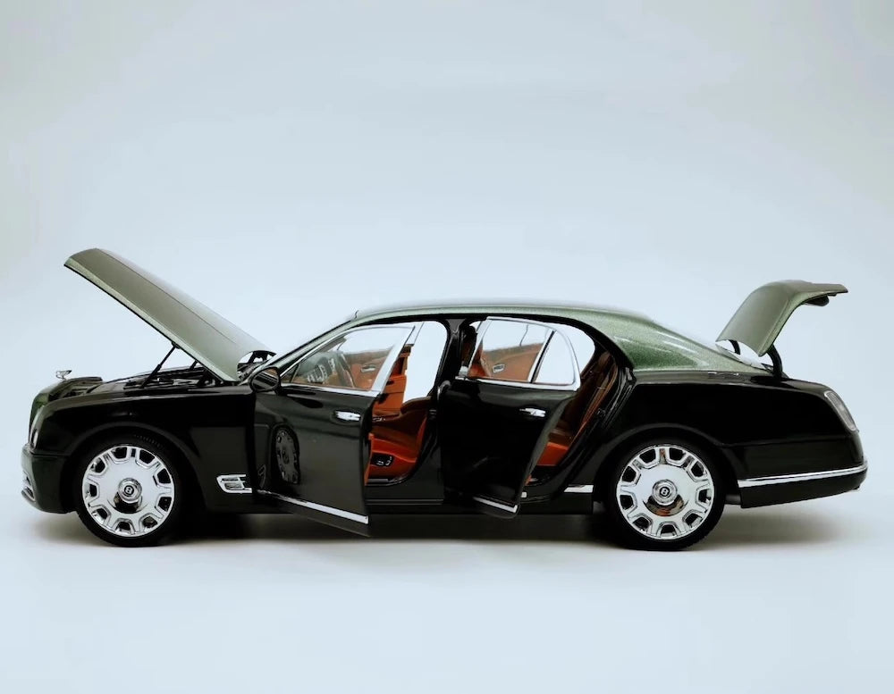 [Almost Real] 1:18 Bentley 2015 Mulsanne Speed Green Model Car Die-Cast