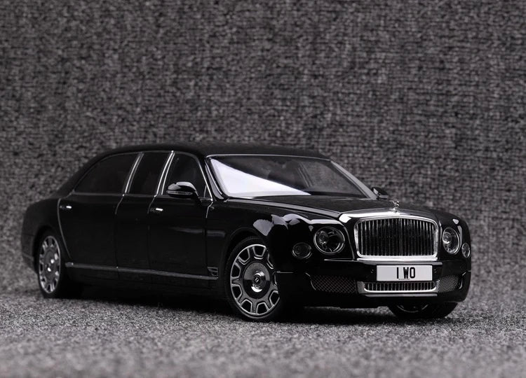 [Almost Real] 1:18 Bentley 2017 Mulsanne Extended Wheelbase Black Model Car Die-Cast