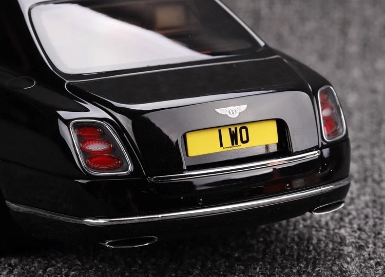 [Almost Real] 1:18 Bentley 2017 Mulsanne Extended Wheelbase Black Model Car Die-Cast