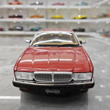 [Almost Real] 1:18 Jaguar 1986 XJ40 Red Model Car Die-Cast