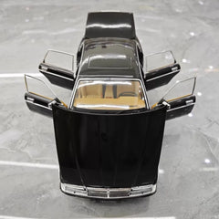 [Almost Real] 1:18 Jaguar 1986 XJ40 Black Model Car Die-Cast