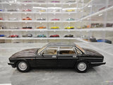 [Almost Real] 1:18 Jaguar 1986 XJ40 Black Model Car Die-Cast