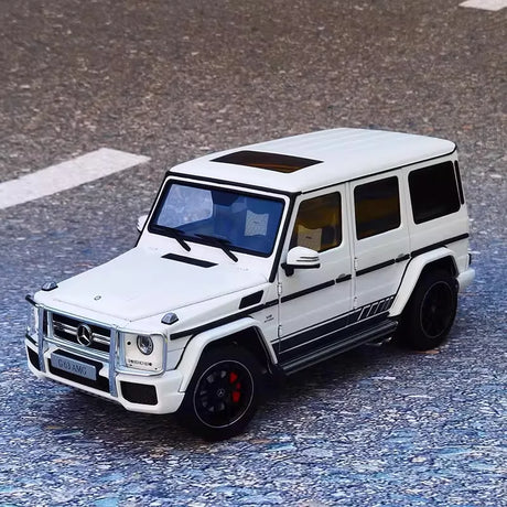 [Almost Real] 1:18 Mercedes-Benz 2017 G65 AMG W463 White Model Car Die-Cast