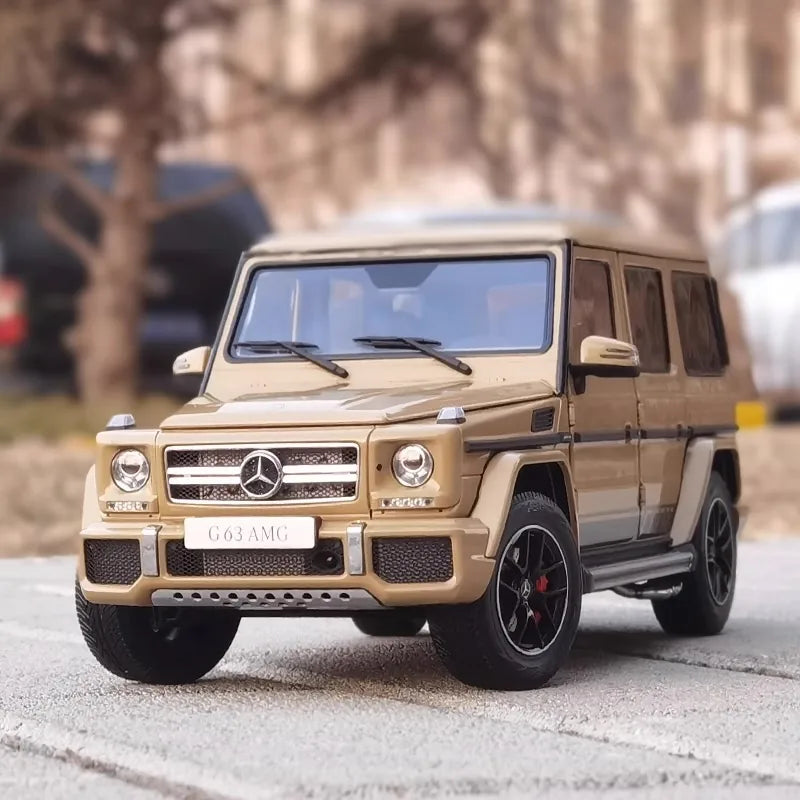 [Almost Real] 1:18 Mercedes-Benz 2017 G65 AMG W463 Yellow Model Car Die-Cast