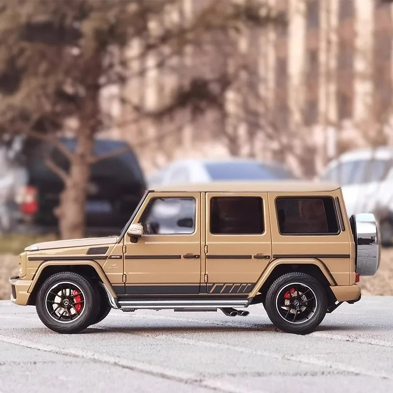 [Almost Real] 1:18 Mercedes-Benz 2017 G65 AMG W463 Yellow Model Car Die-Cast