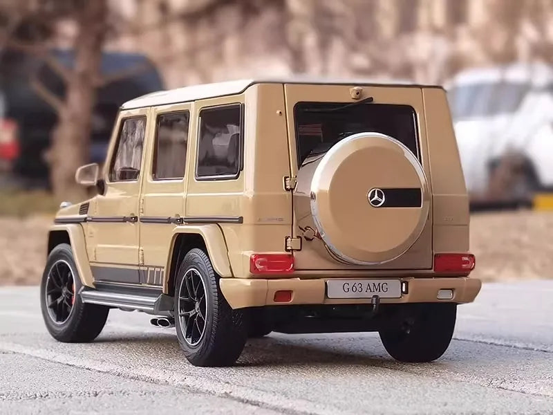 [Almost Real] 1:18 Mercedes-Benz 2017 G65 AMG W463 Yellow Model Car Die-Cast