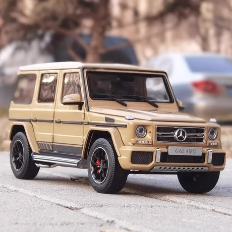 [Almost Real] 1:18 Mercedes-Benz 2017 G65 AMG W463 Yellow Model Car Die-Cast