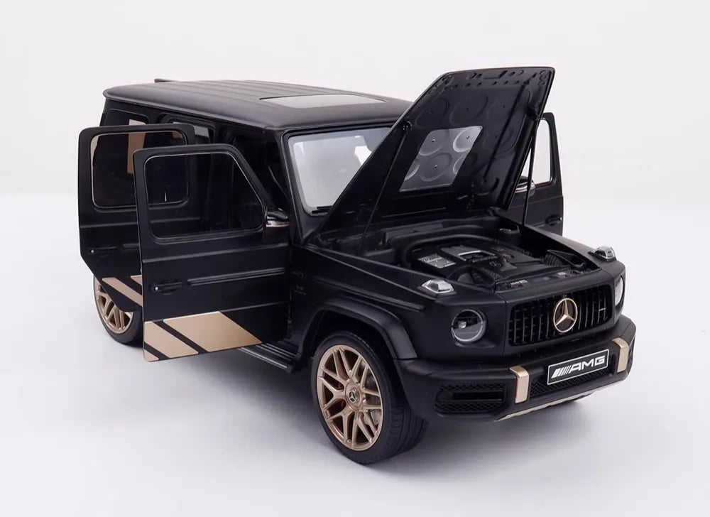 [Almost Real] 1:18 Mercedes-Benz 2019 AMG G63 Black & Gold Model Car Die-Cast