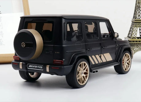 [Almost Real] 1:18 Mercedes-Benz 2019 AMG G63 Black & Gold Model Car Die-Cast