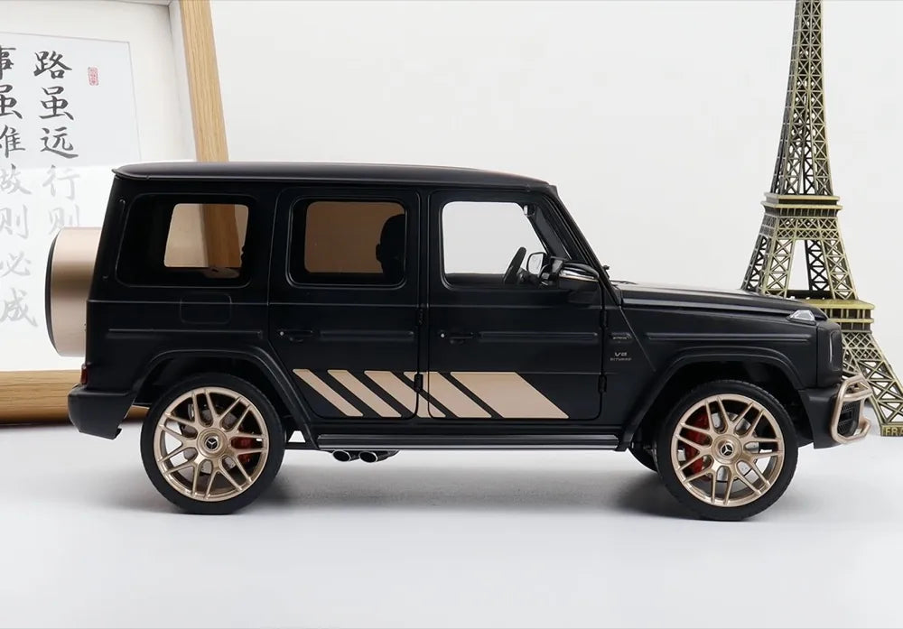 [Almost Real] 1:18 Mercedes-Benz 2019 AMG G63 Black & Gold Model Car Die-Cast