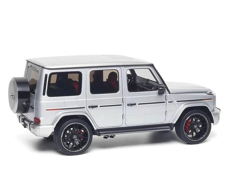 [Almost Real] 1:18 Mercedes-Benz 2019 AMG G63 Silver Model Car Die-Cast