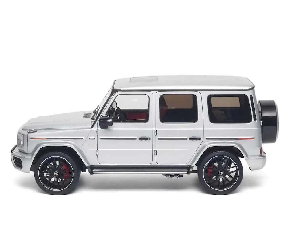 [Almost Real] 1:18 Mercedes-Benz 2019 AMG G63 Silver Model Car Die-Cast
