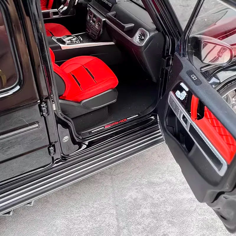 [Almost Real] 1:18 Mercedes-Benz 2019 AMG G63 Black Model Car Die-Cast