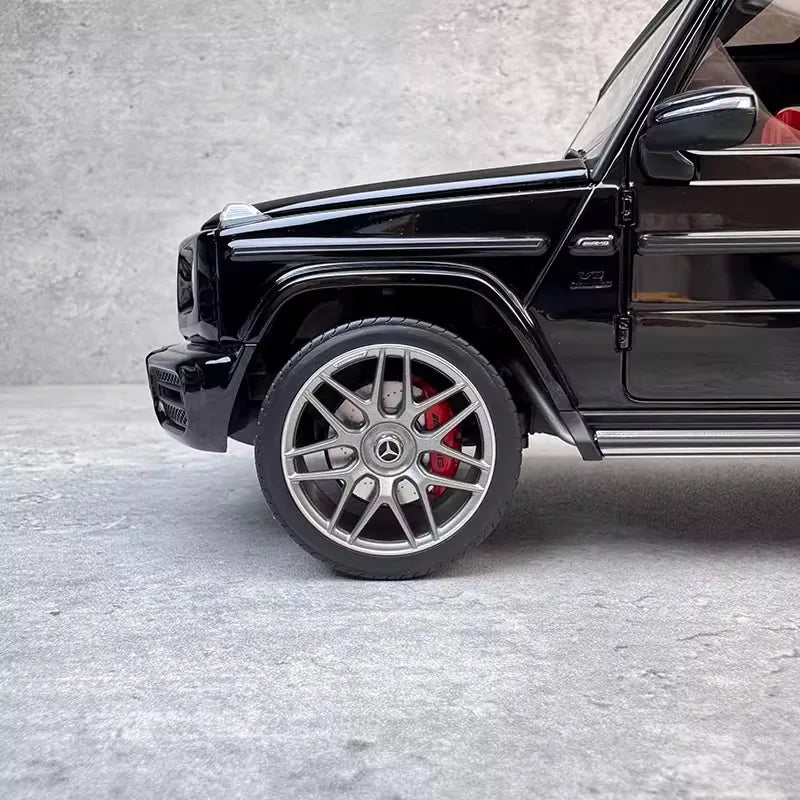 [Almost Real] 1:18 Mercedes-Benz 2019 AMG G63 Black Model Car Die-Cast