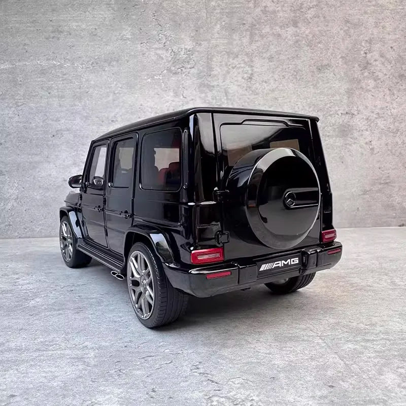 [Almost Real] 1:18 Mercedes-Benz 2019 AMG G63 Black Model Car Die-Cast