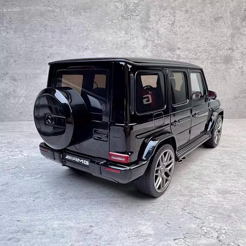 [Almost Real] 1:18 Mercedes-Benz 2019 AMG G63 Black Model Car Die-Cast