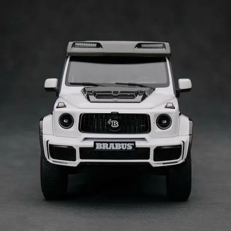 [Almost Real] 1:18 Mercedes-Benz 2023 G63 AMG 4x4 Brabus 800 White Model Car Die-Cast