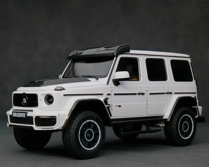 [Almost Real] 1:18 Mercedes-Benz 2023 G63 AMG 4x4 Brabus 800 White Model Car Die-Cast