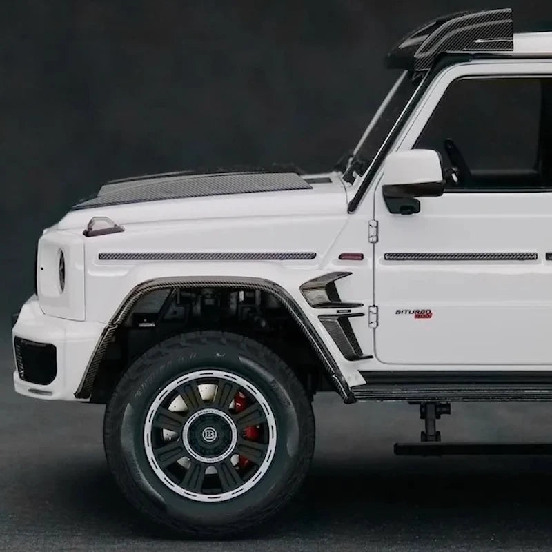 [Almost Real] 1:18 Mercedes-Benz 2023 G63 AMG 4x4 Brabus 800 White Model Car Die-Cast